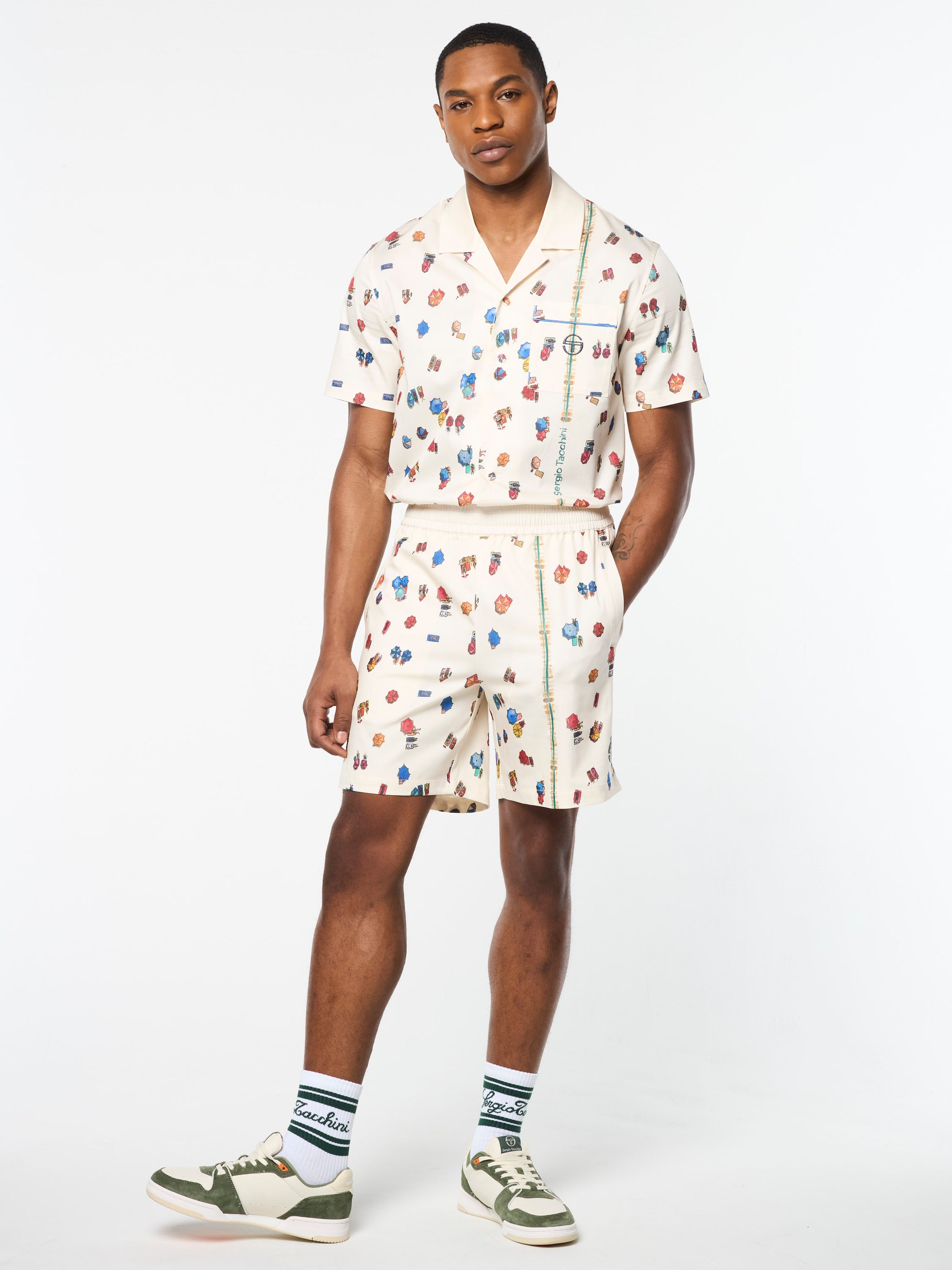 さー夏だ人気者で行こう！Sergio Tacchiniハーフパンツとハットの組合 Tosca Cabana Short- Gardenia – Sergio Tacchini Europe