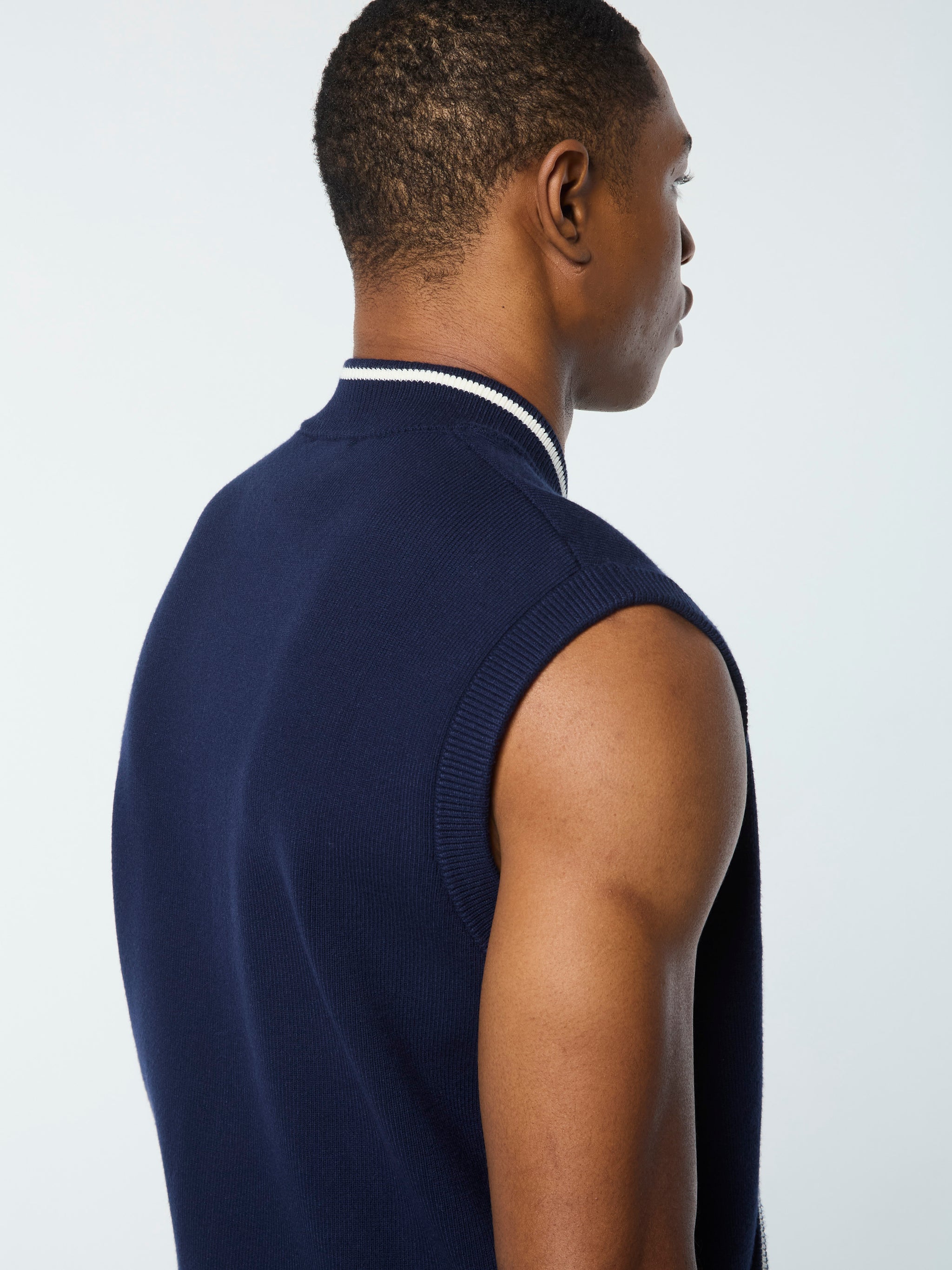 Enzo Knit Vest- Maritime Blue – Sergio Tacchini Europe